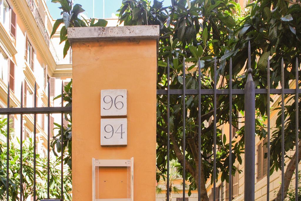 Appartamento Larisarooms Roma Exterior foto